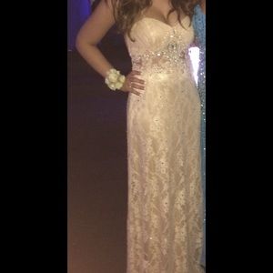 Champagne Dave & Johnny prom dress